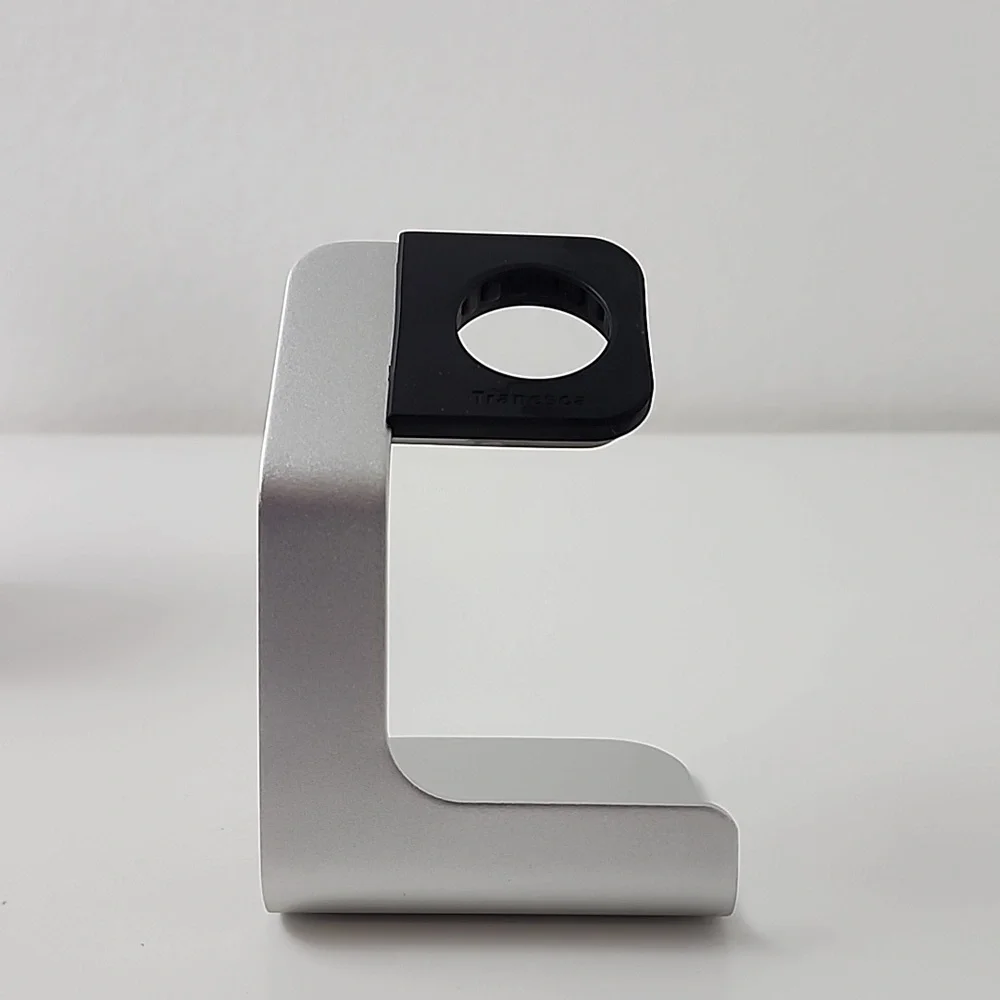 Tranesca Apple Watch Stand Silver